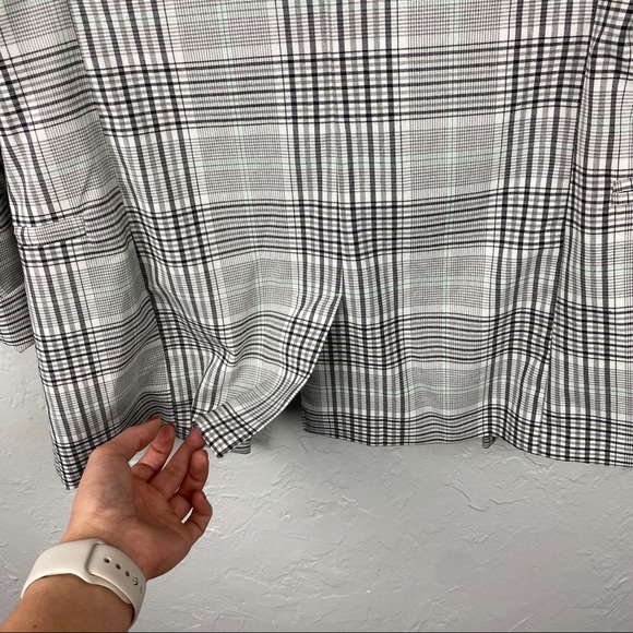 ASOS Bershka black/mint plaid blazer size Med, fits like small - Picture 8 of 10